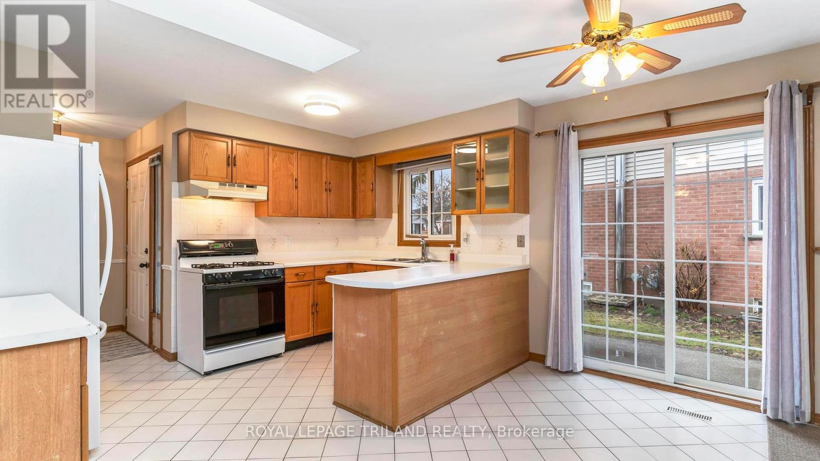 32 Glenroy Road, London South (South T), Ontario  N5Z 3K9 - Photo 13 - X12887480