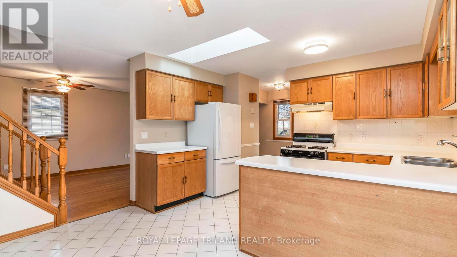 32 Glenroy Road, London South (South T), Ontario  N5Z 3K9 - Photo 14 - X12887480