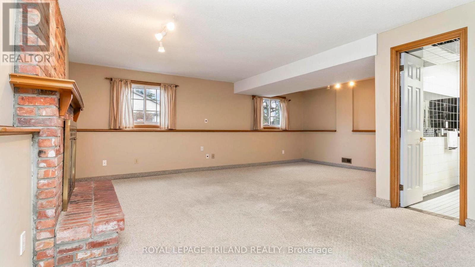 32 Glenroy Road, London South (South T), Ontario  N5Z 3K9 - Photo 24 - X12887480