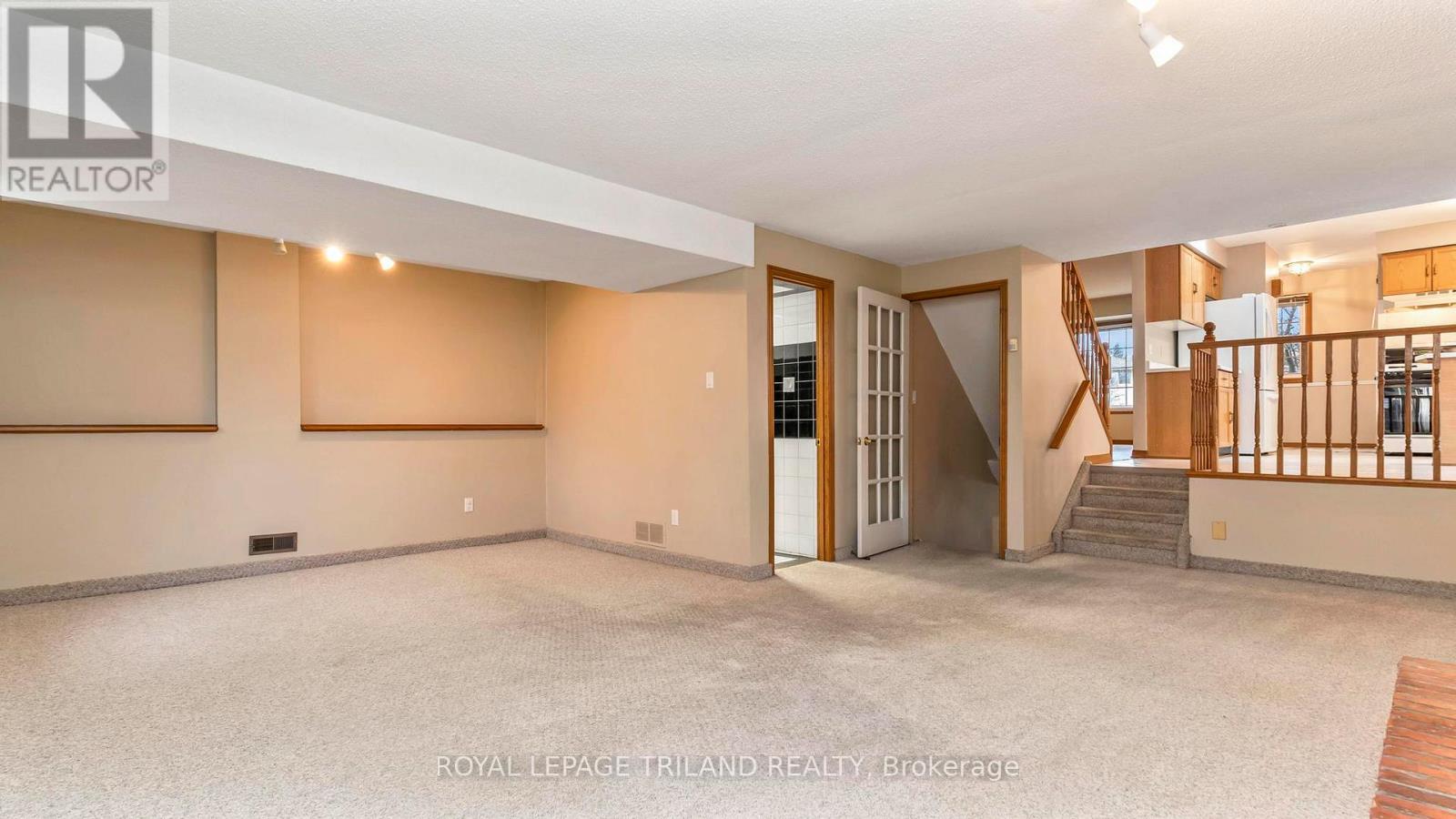 32 Glenroy Road, London South (South T), Ontario  N5Z 3K9 - Photo 25 - X12887480