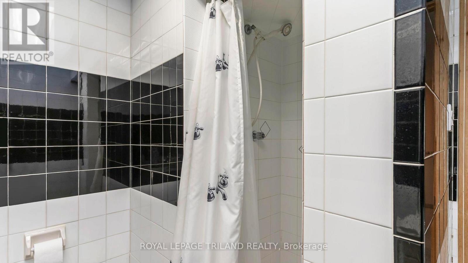 32 Glenroy Road, London South (South T), Ontario  N5Z 3K9 - Photo 30 - X12887480