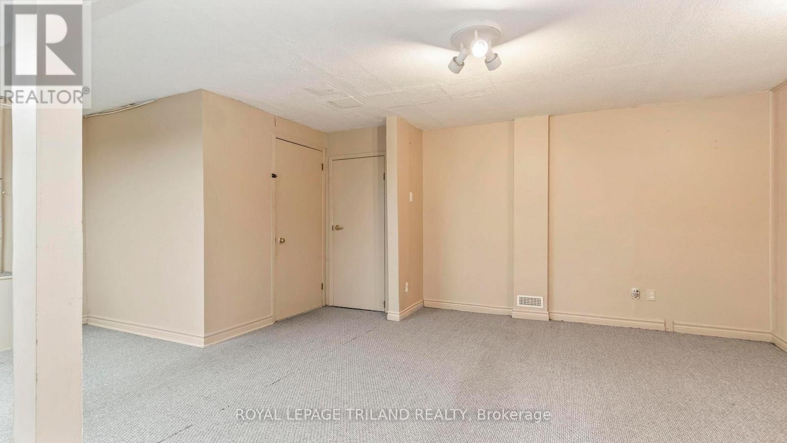 32 Glenroy Road, London South (South T), Ontario  N5Z 3K9 - Photo 31 - X12887480