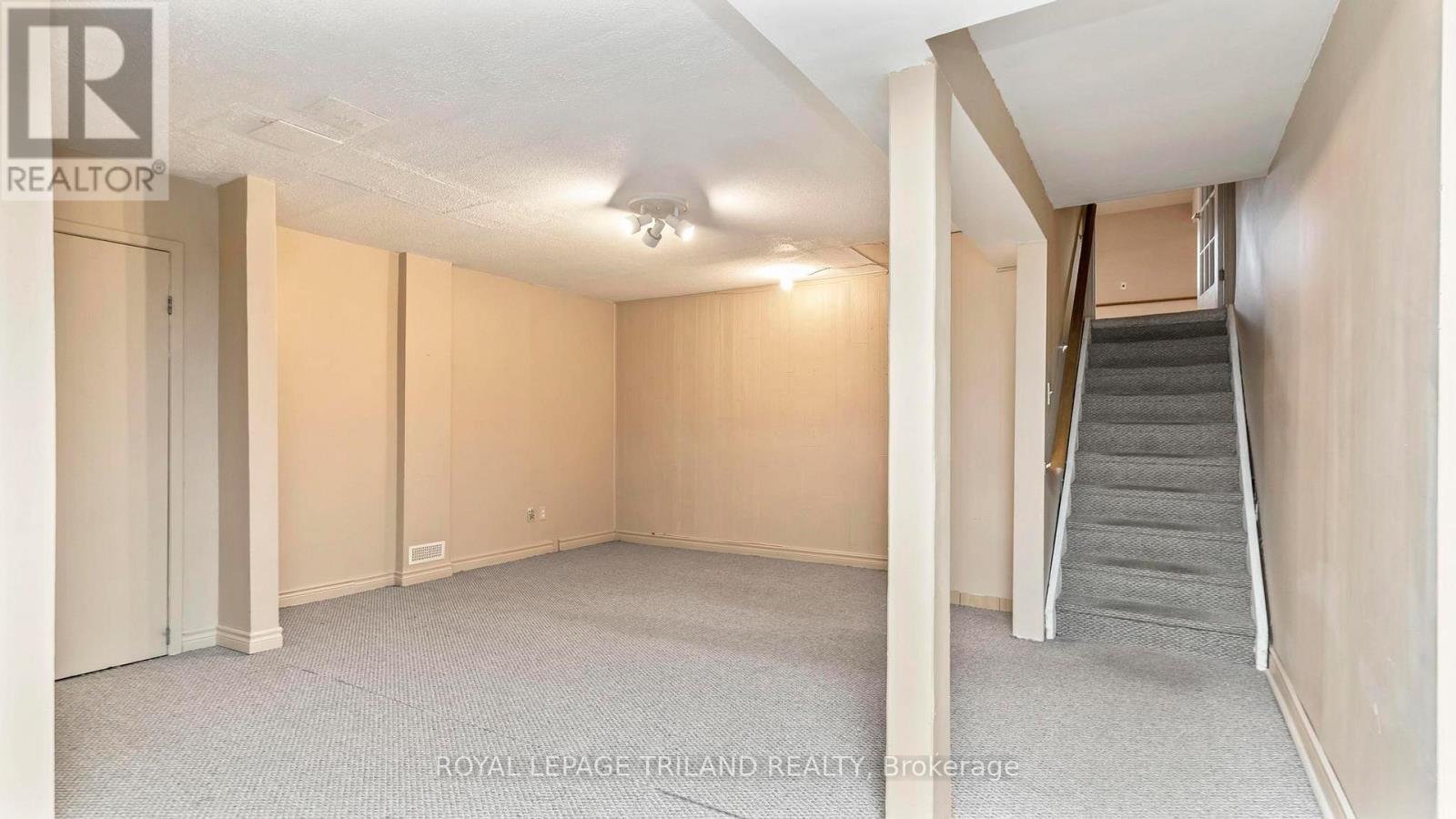 32 Glenroy Road, London South (South T), Ontario  N5Z 3K9 - Photo 32 - X12887480