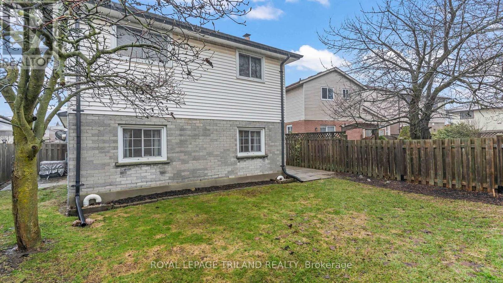 32 Glenroy Road, London South (South T), Ontario  N5Z 3K9 - Photo 37 - X12887480