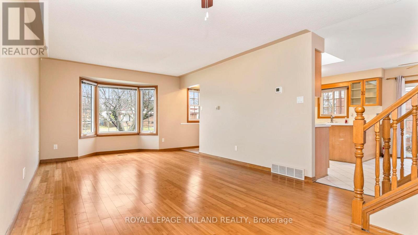 32 Glenroy Road, London South (South T), Ontario  N5Z 3K9 - Photo 8 - X12887480