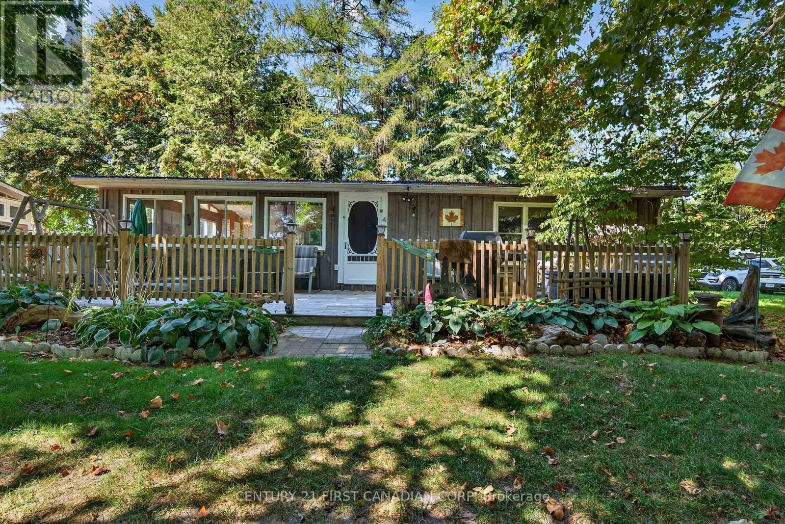 4 - 49075 Dexter Line