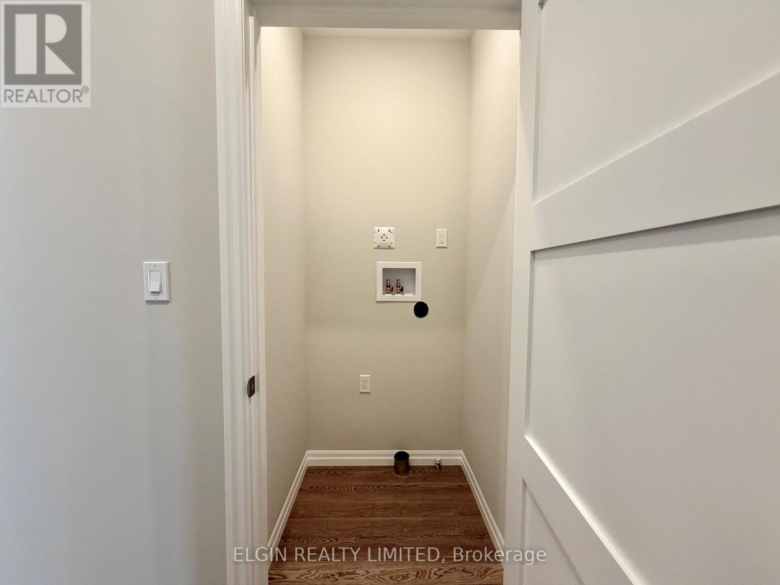 Photo 19 of 30 for 7 Horizon Court