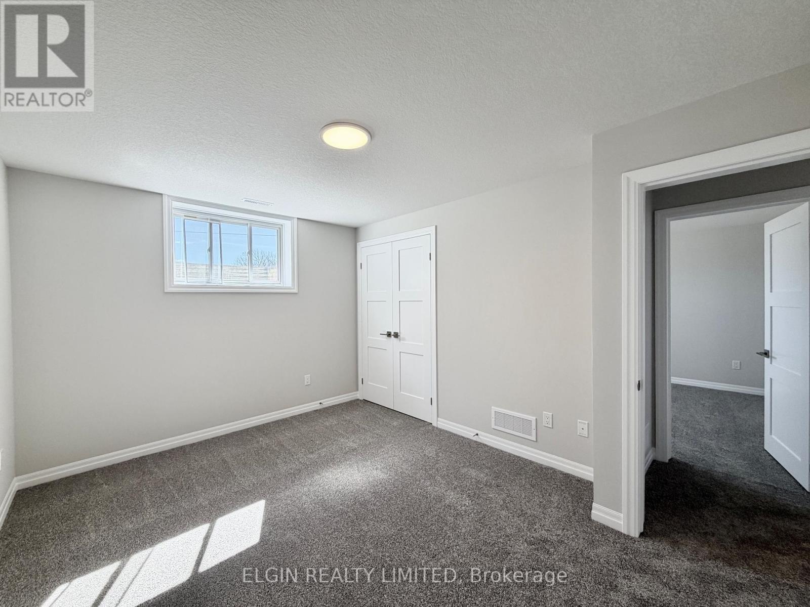 Photo 23 of 30 for 7 Horizon Court