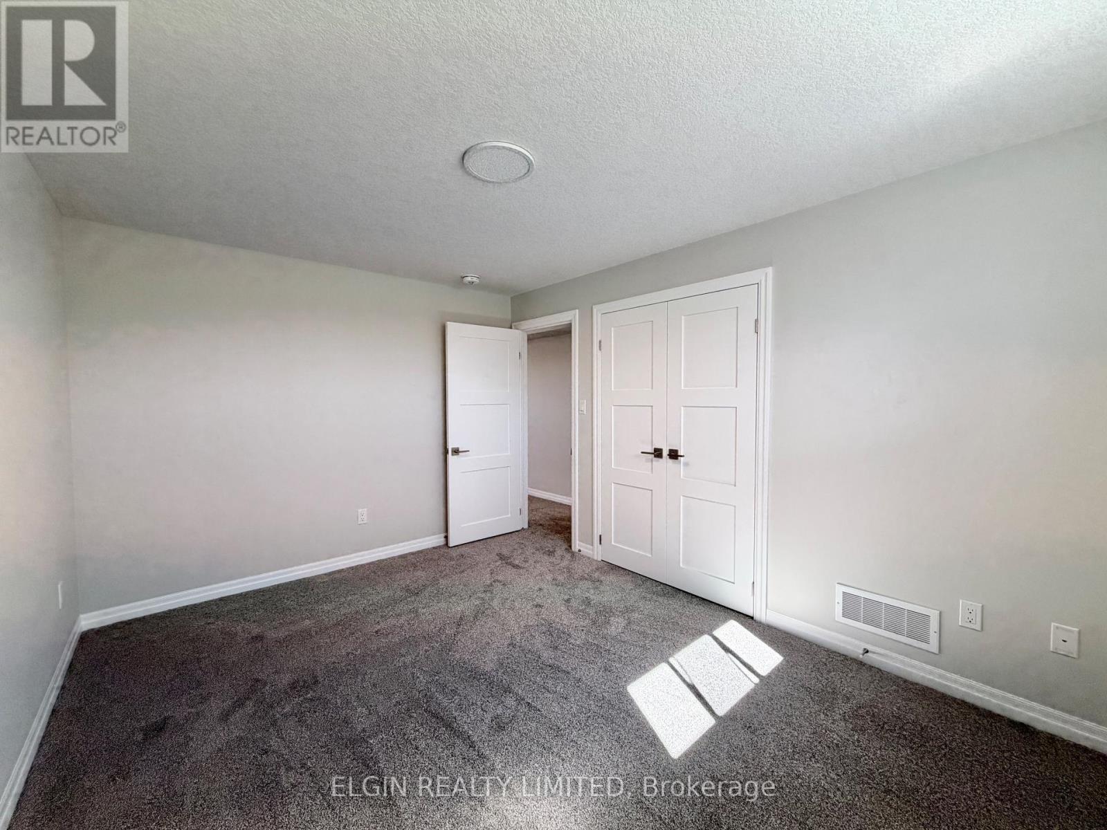 Photo 26 of 30 for 7 Horizon Court