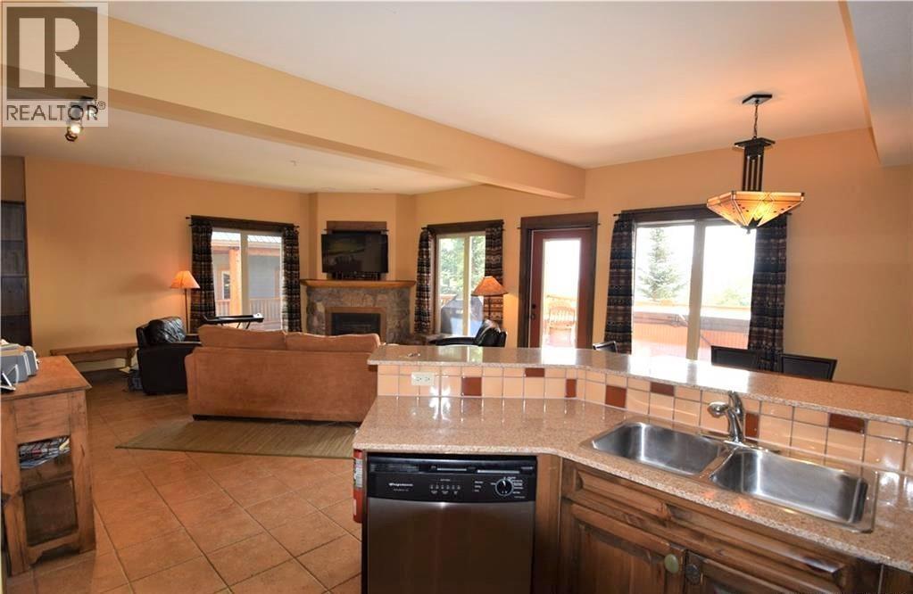 1351 Gerry Sorensen Way Unit# D2-B, Kimberley, British Columbia  V1A 2Y4 - Photo 6 - 10379169