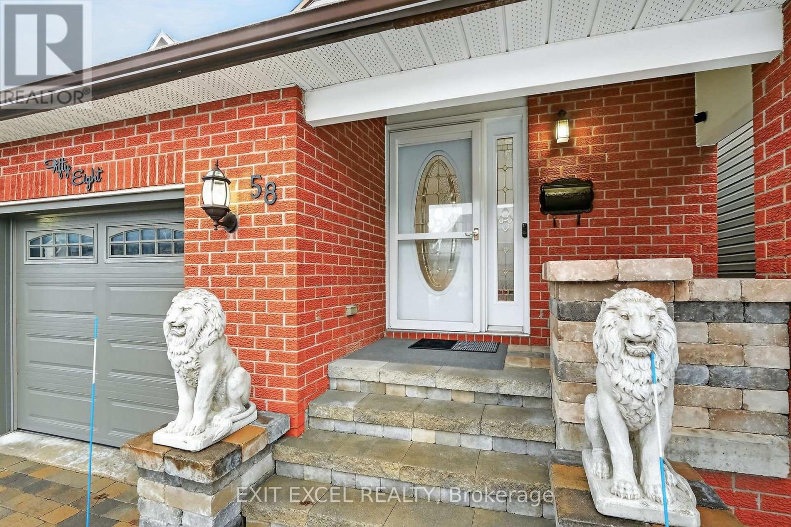 58 Fireside Crescent, Ottawa, Ontario  K1T 1Z4 - Photo 3 - X12887416