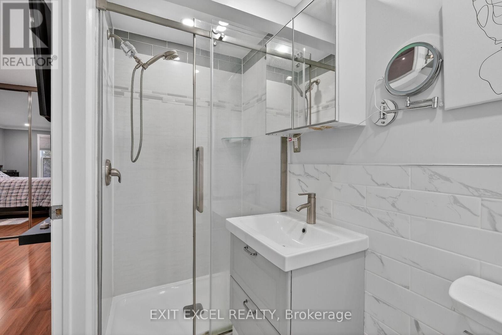 58 Fireside Crescent, Ottawa, Ontario  K1T 1Z4 - Photo 30 - X12887416