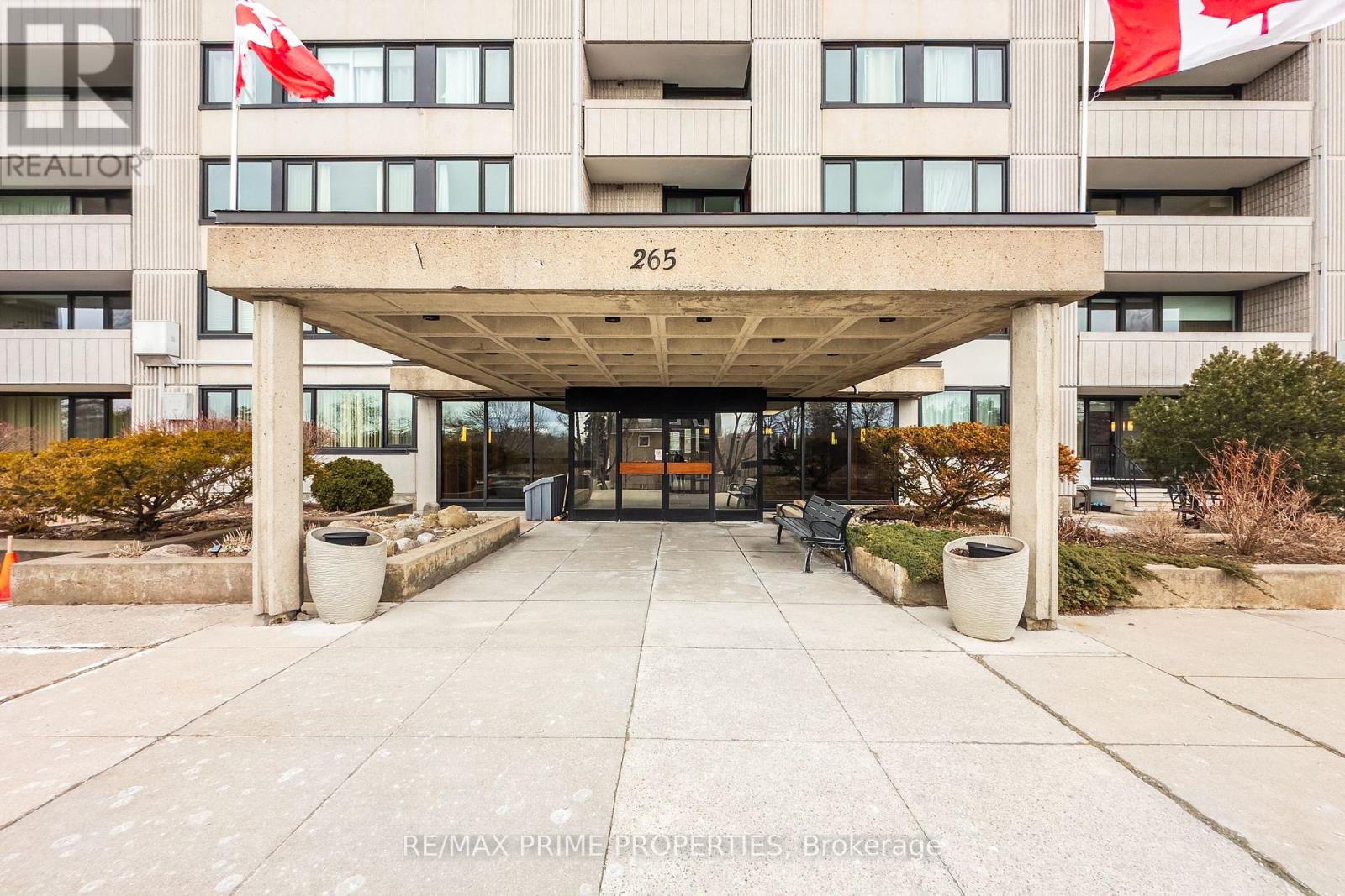 811 - 265 Poulin Avenue, Ottawa, Ontario  K2B 7Y8 - Photo 2 - X12887660