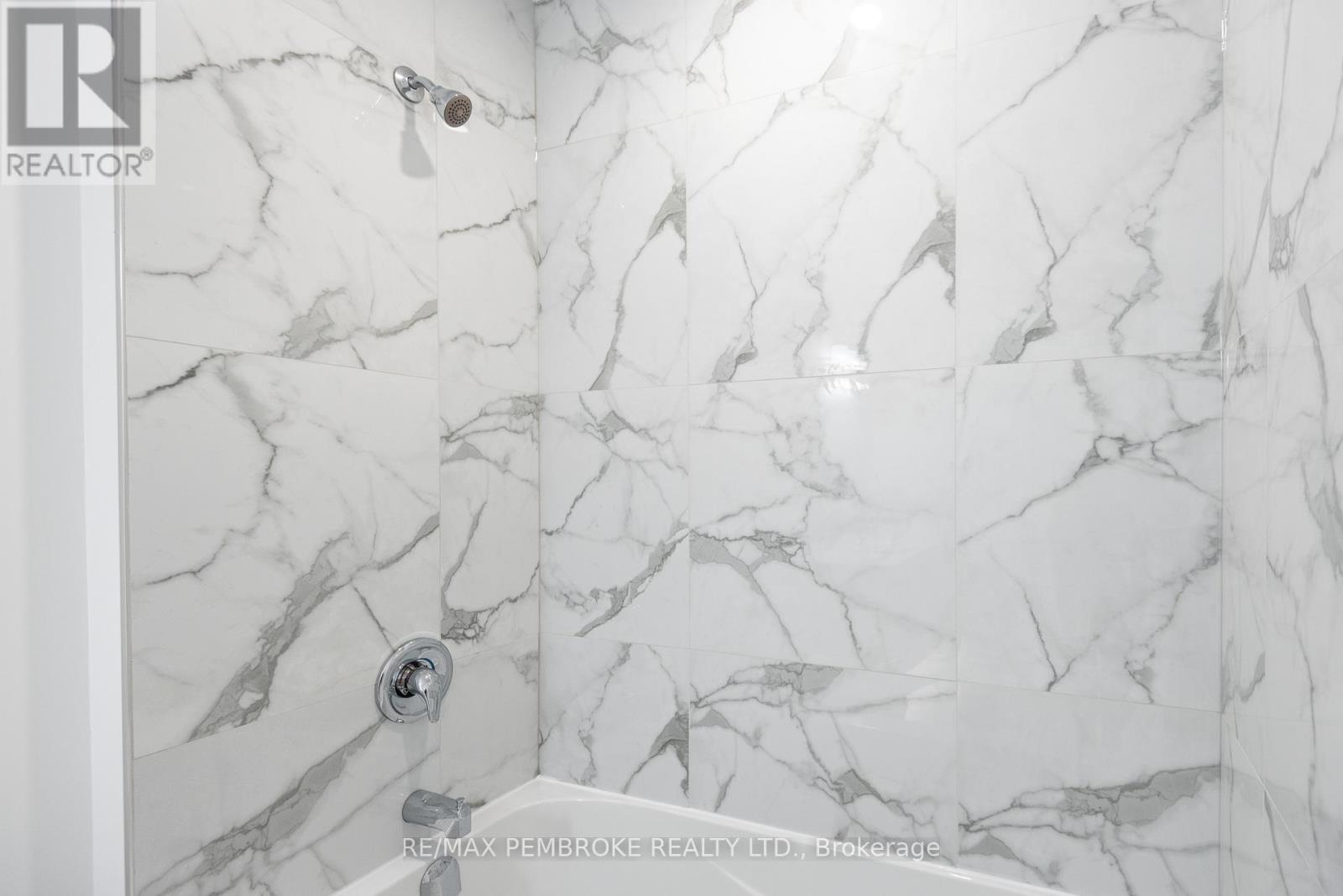 9 Jade Avenue, Petawawa, Ontario  K8H 0E5 - Photo 15 - X12887632