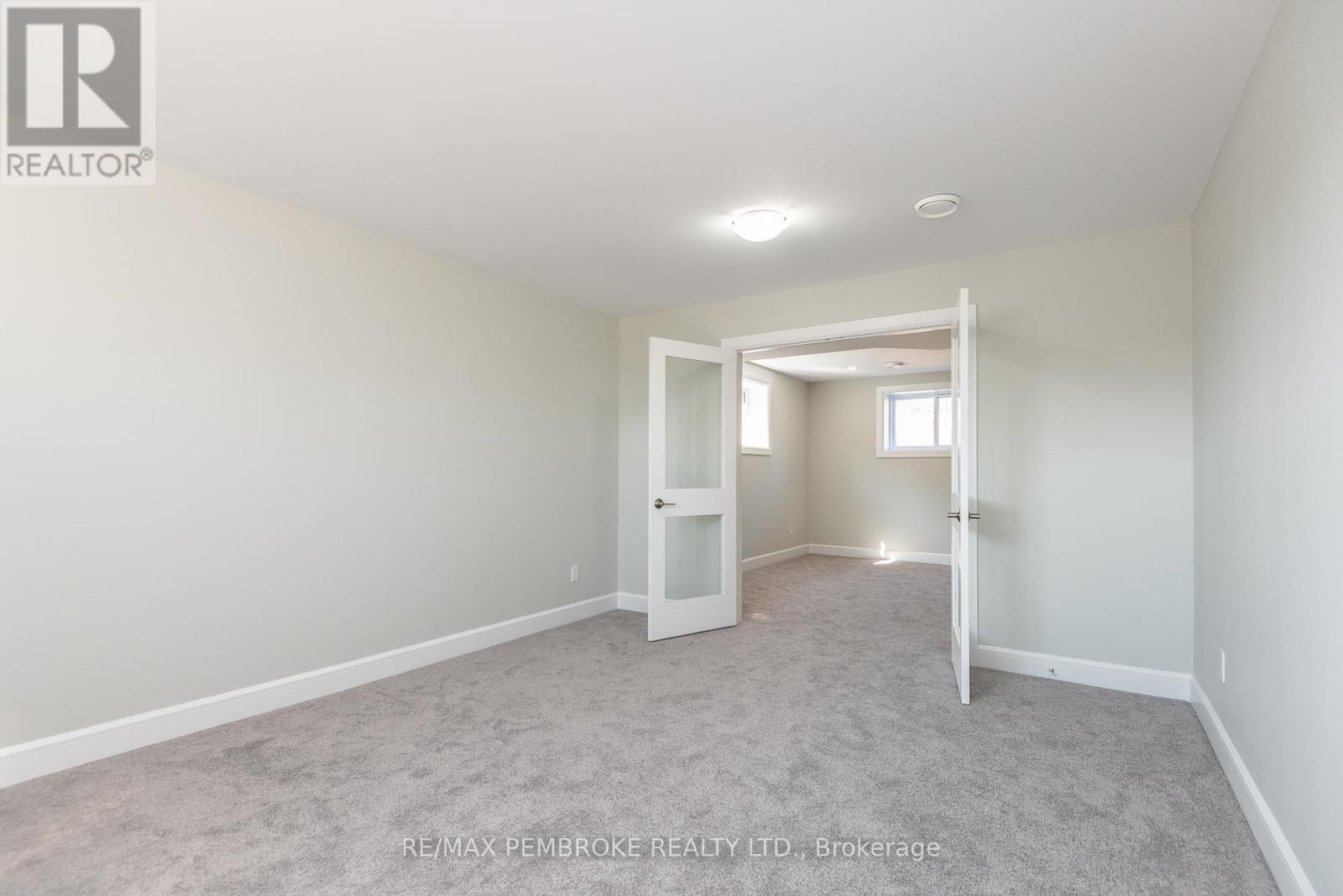 9 Jade Avenue, Petawawa, Ontario  K8H 0E5 - Photo 31 - X12887632