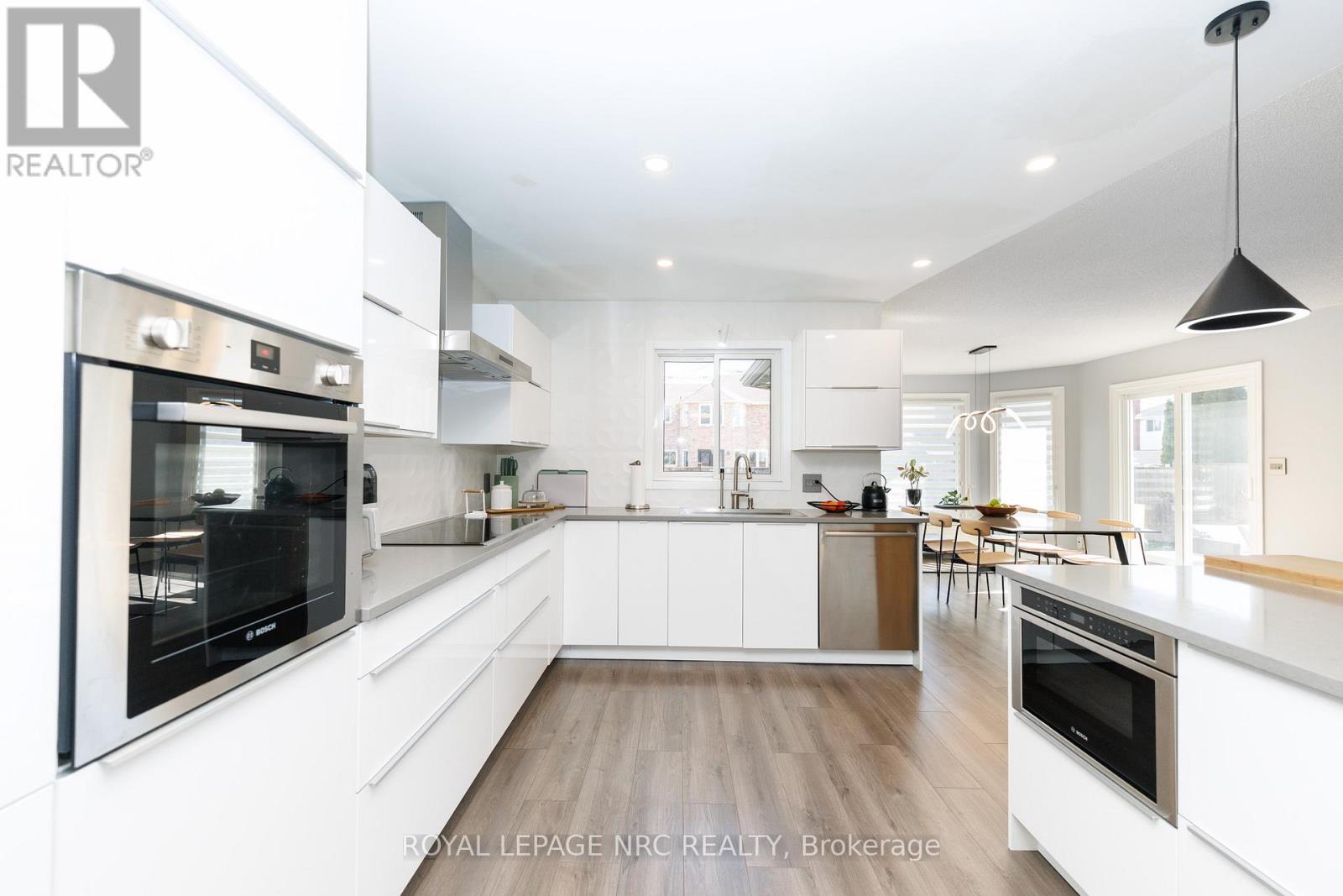 7 Sarah Court, St. Catharines (Grapeview), Ontario  L2S 3R6 - Photo 13 - X12887358