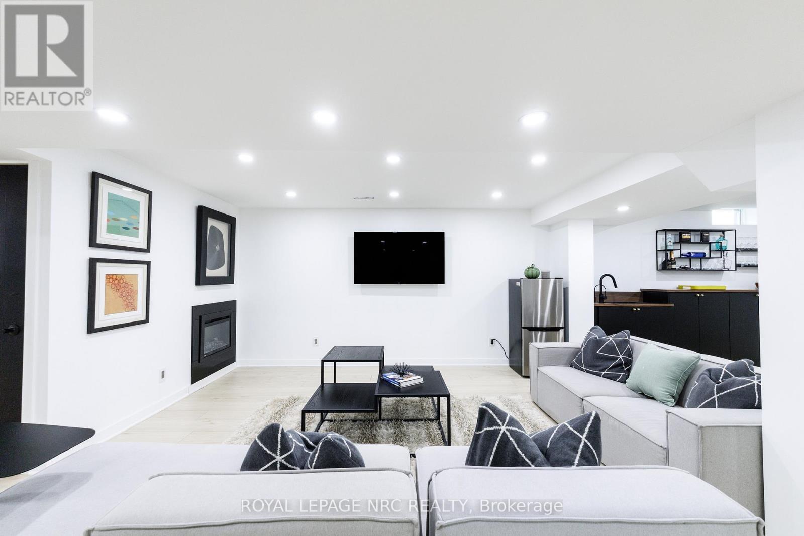 7 Sarah Court, St. Catharines (Grapeview), Ontario  L2S 3R6 - Photo 36 - X12887358