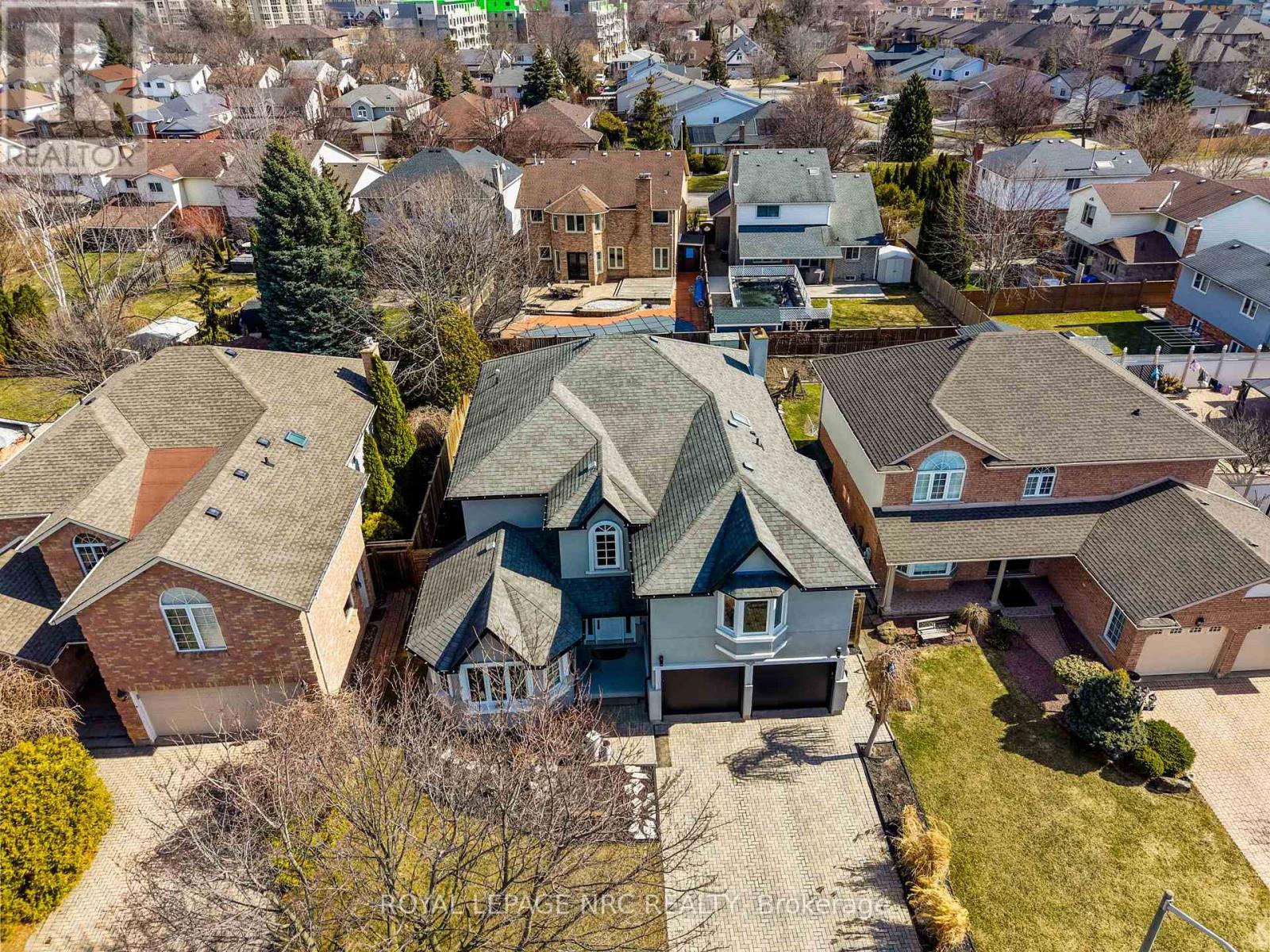 7 Sarah Court, St. Catharines (Grapeview), Ontario  L2S 3R6 - Photo 49 - X12887358