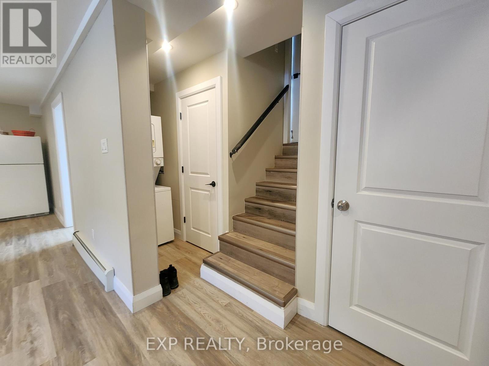 2 - 50 Fringewood Drive, Ottawa, Ontario  K2S 1T8 - Photo 5 - X12760000