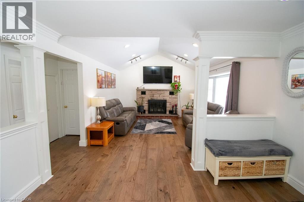 168 Fairview Avenue E, Dunnville, Ontario  N1A 1B1 - Photo 2 - 40812540