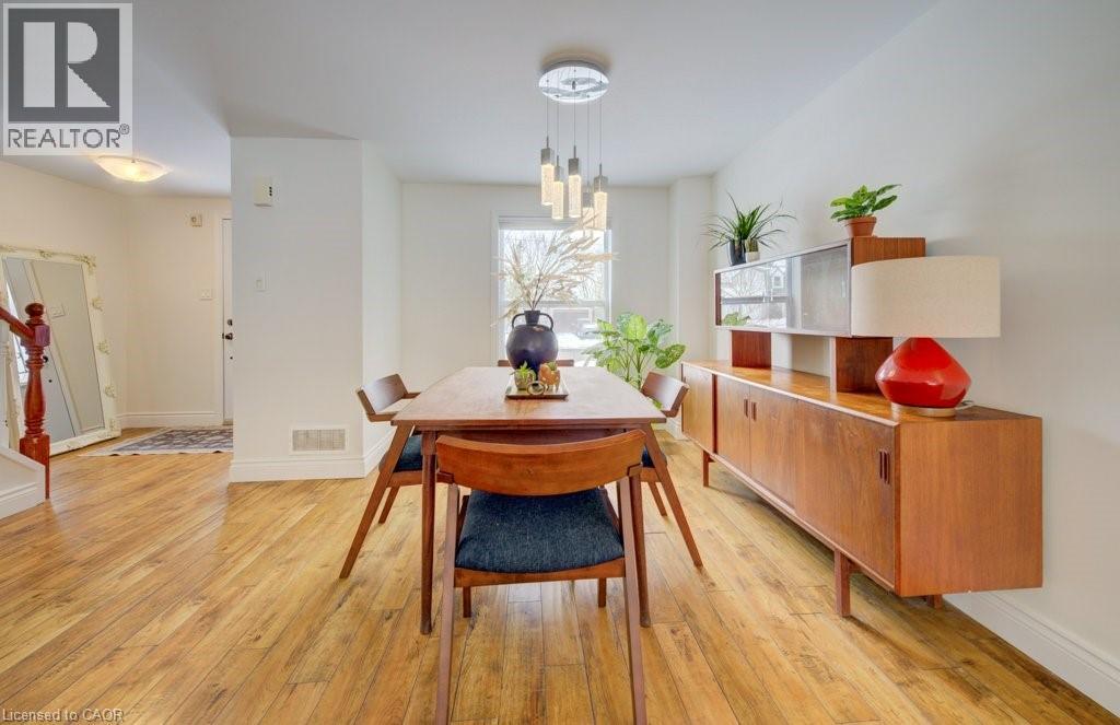 776 Scottsdale Drive, Guelph, Ontario  N1G 3L8 - Photo 6 - 40812487