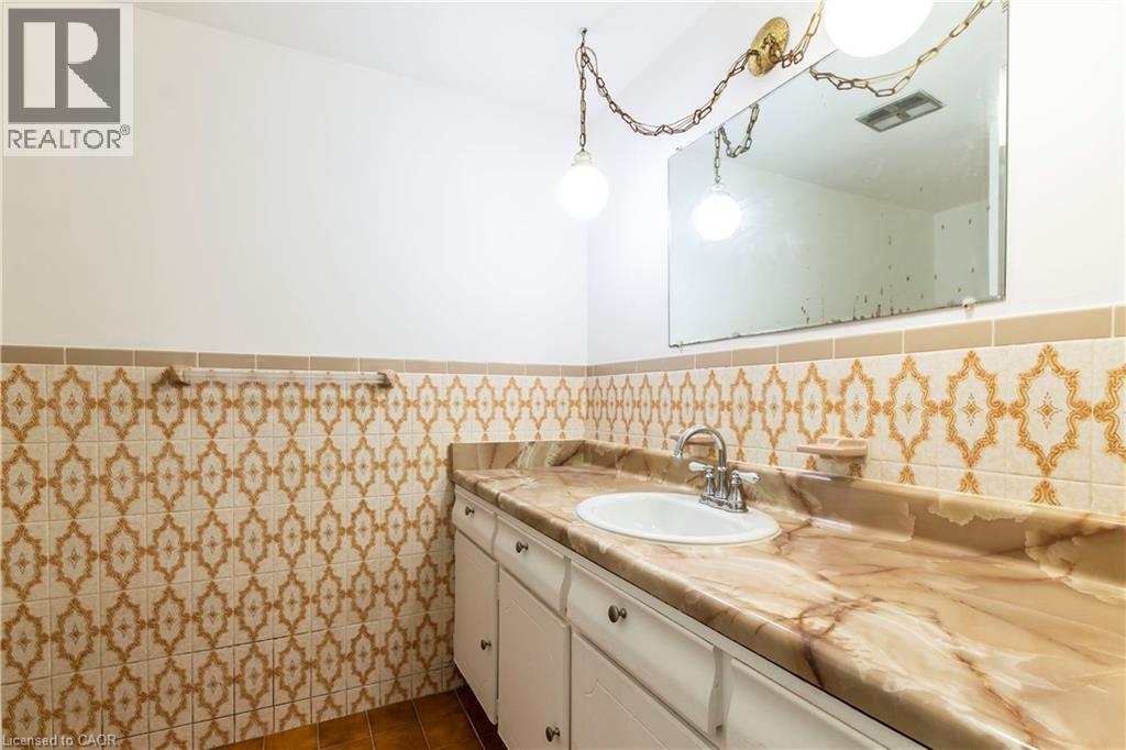 404 Queenston Road, Hamilton, Ontario  L8K 1J2 - Photo 30 - 40811533