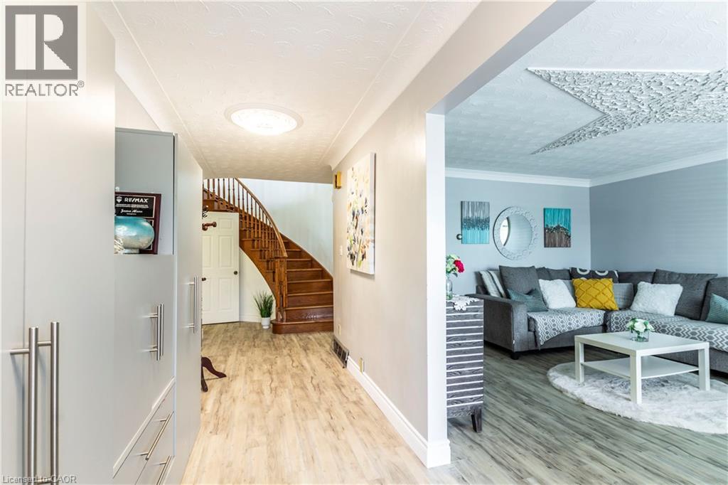 404 Queenston Road, Hamilton, Ontario  L8K 1J2 - Photo 5 - 40811533