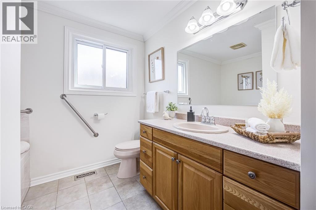 1483 Brenner Crescent, Burlington, Ontario  L7P 2V9 - Photo 15 - 40806705