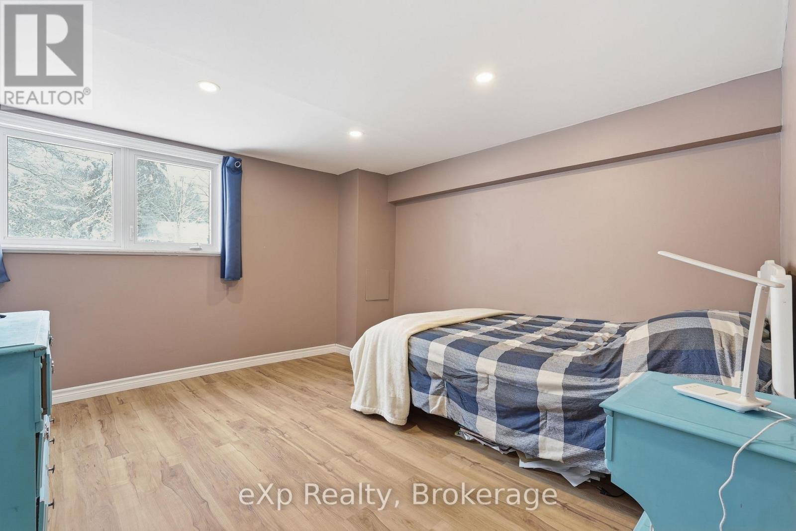 60 Main Street E, Mapleton, Ontario  N0G 1P0 - Photo 24 - X12887390