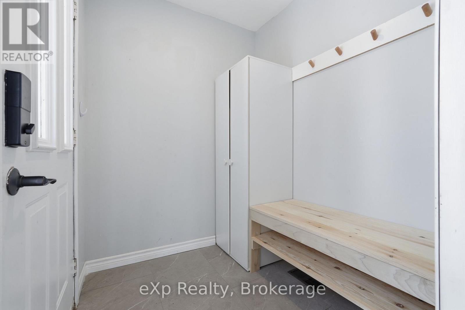 60 Main Street E, Mapleton, Ontario  N0G 1P0 - Photo 4 - X12887390