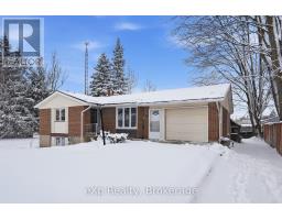 60 MAIN STREET E, mapleton, Ontario