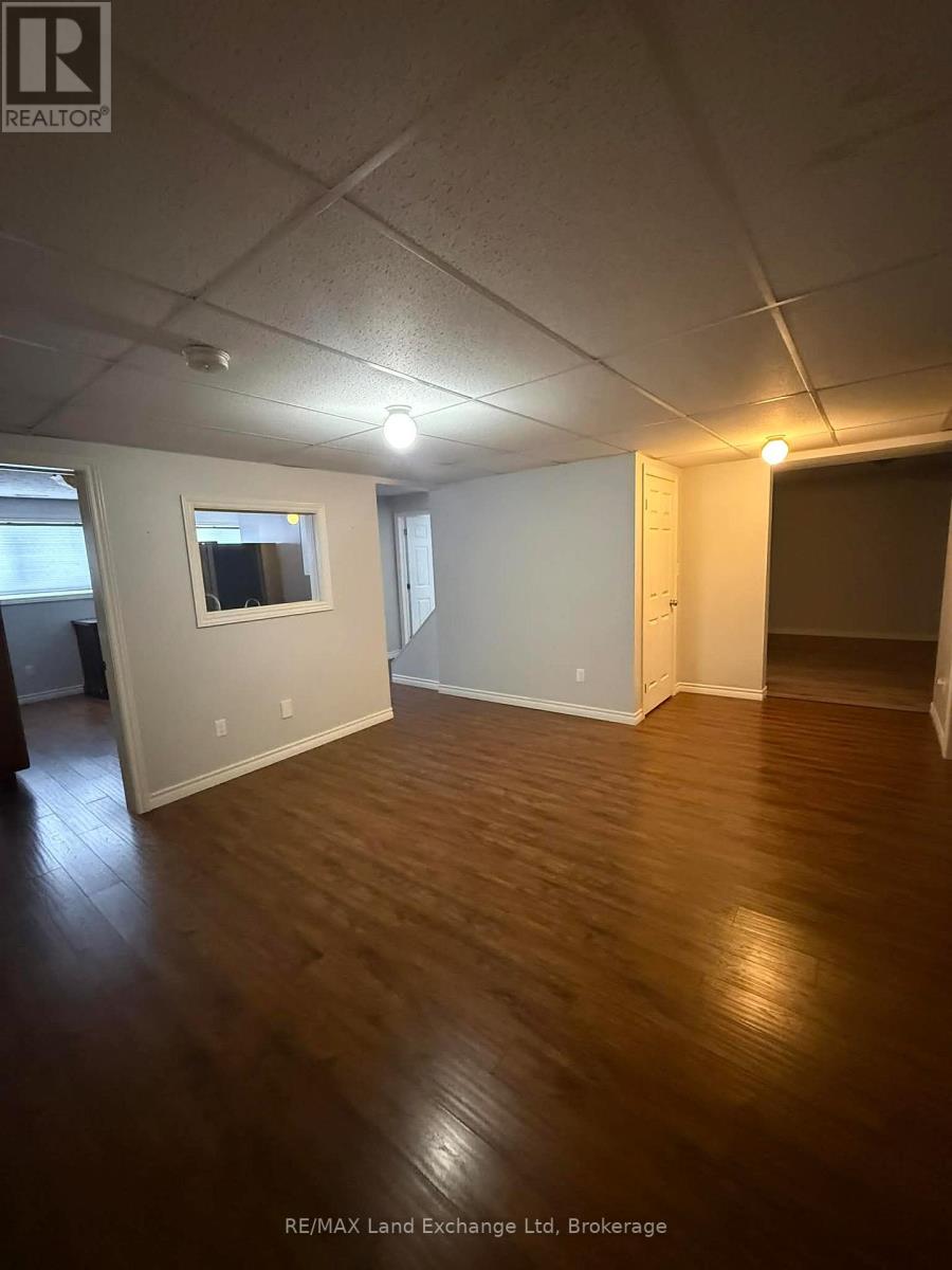 405 Minnie Street, North Huron, Ontario  N0G 2W0 - Photo 15 - X12887456