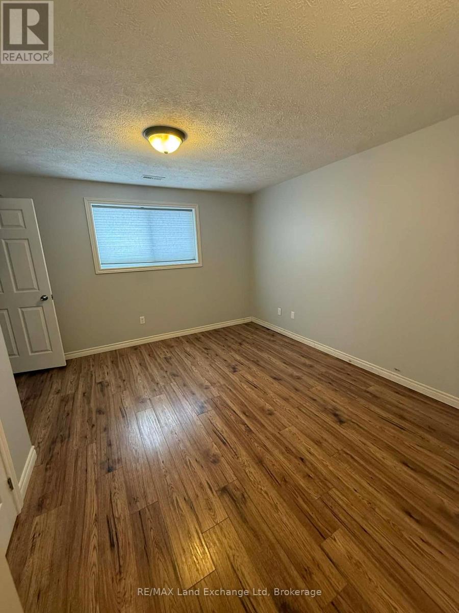 405 Minnie Street, North Huron, Ontario  N0G 2W0 - Photo 18 - X12887456