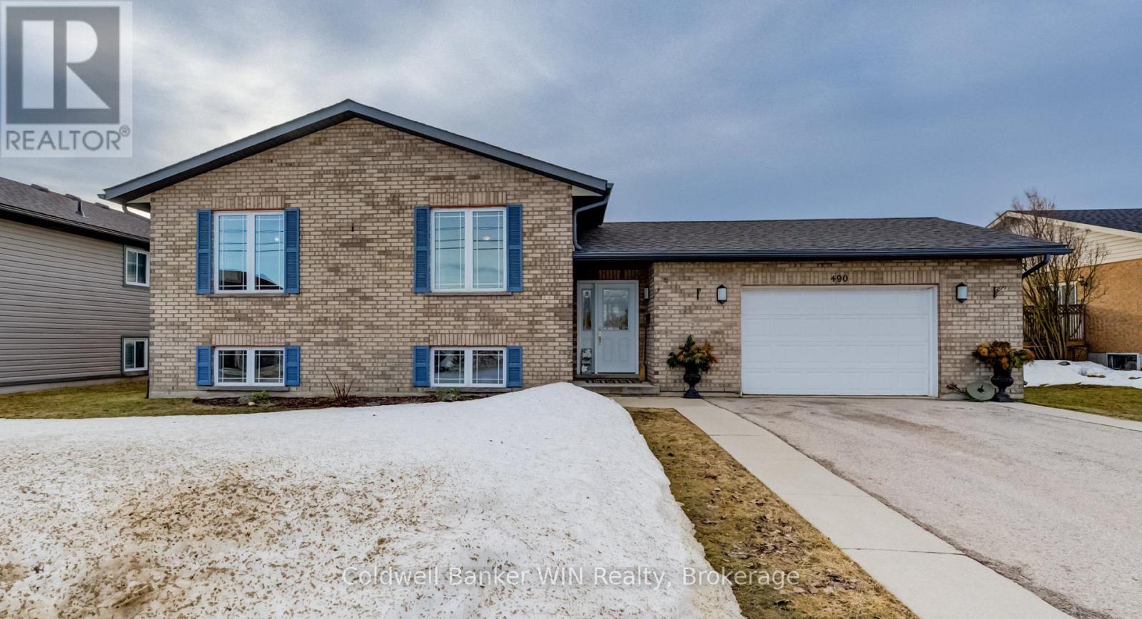 490 KING STREET E, wellington north (mount forest), Ontario