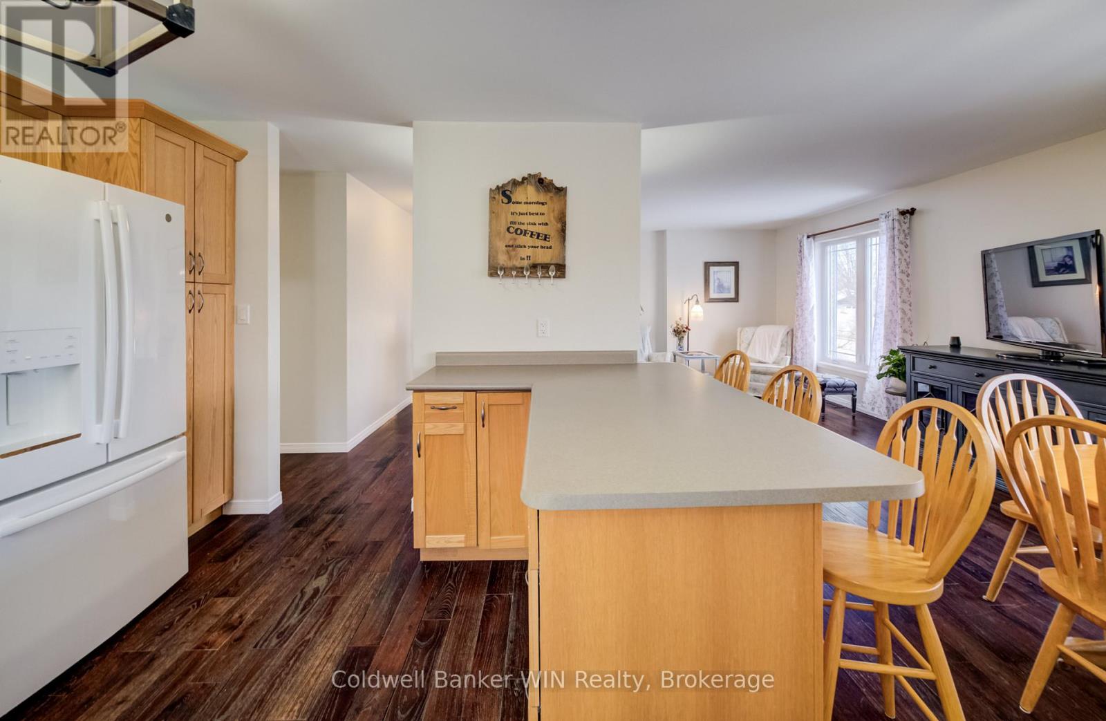 490 King Street E, Wellington North (Mount Forest), Ontario  N0G 2L0 - Photo 15 - X12887466