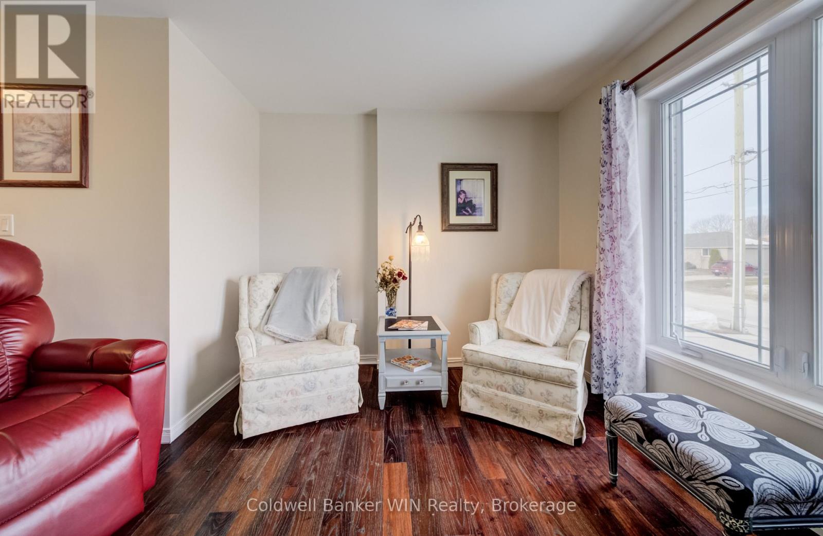 490 King Street E, Wellington North (Mount Forest), Ontario  N0G 2L0 - Photo 8 - X12887466