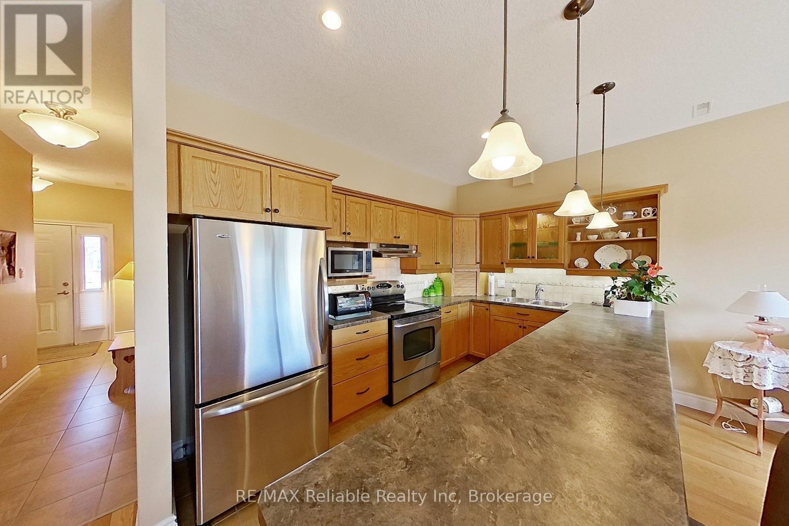 15 Bayfield Mews Lane, Bluewater (Bayfield), Ontario  N0M 1G0 - Photo 12 - X12887498