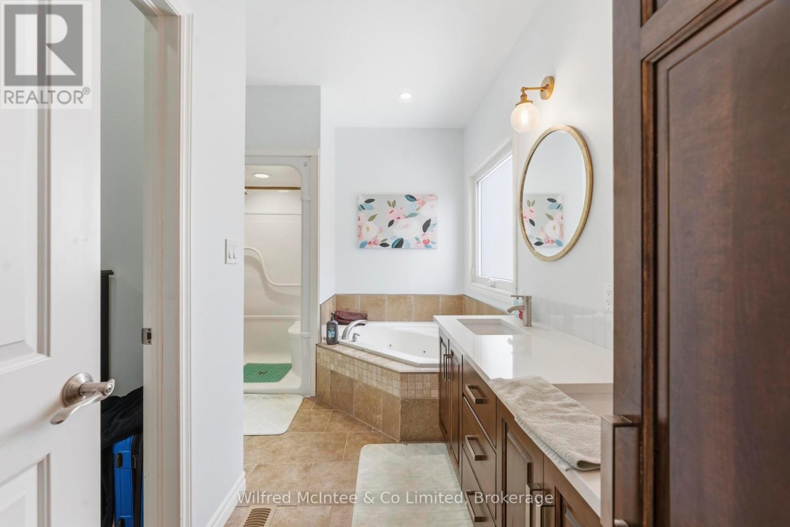 334 Westwood Drive, Brockton, Ontario  N0G 2V0 - Photo 19 - X12887506