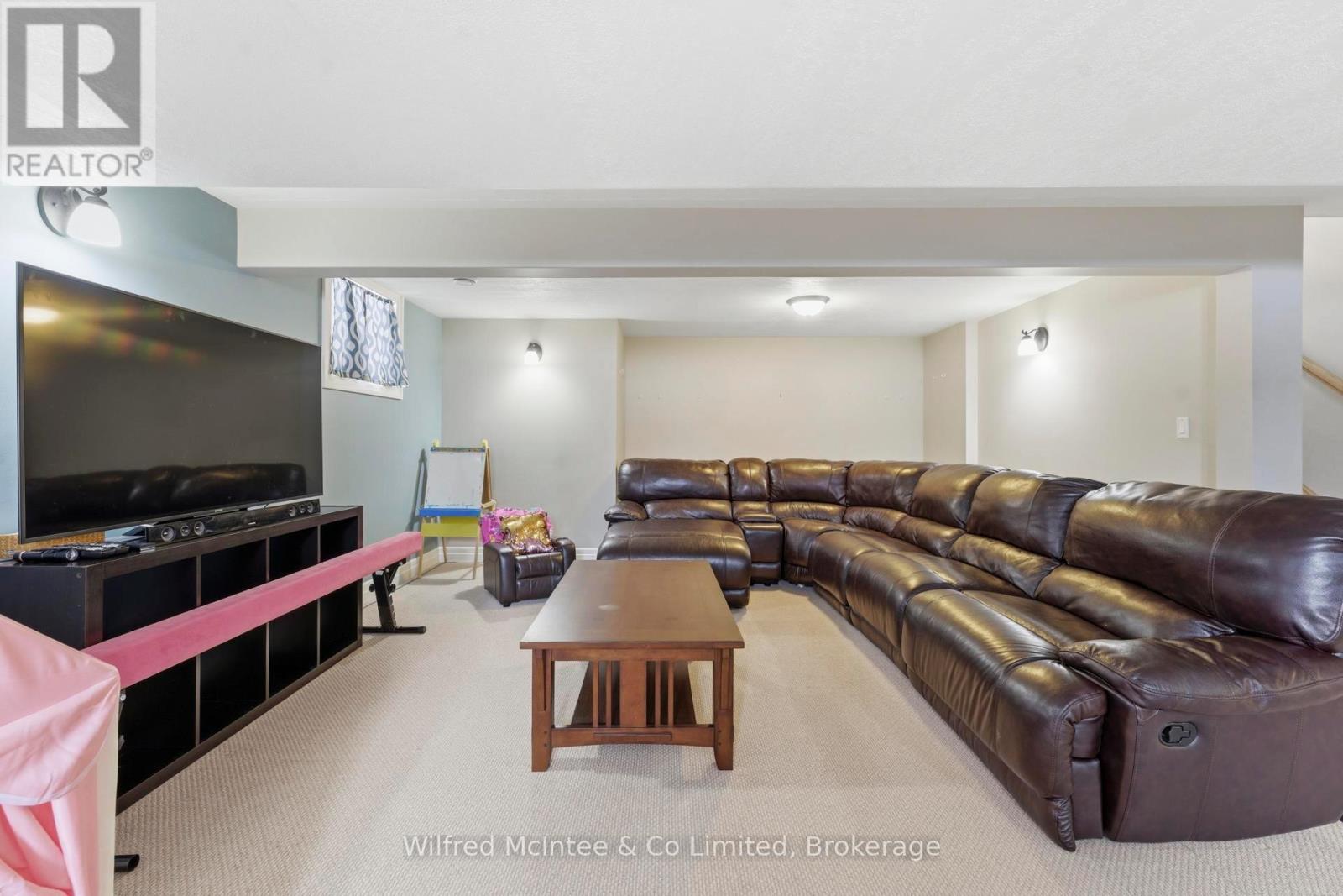 334 Westwood Drive, Brockton, Ontario  N0G 2V0 - Photo 34 - X12887506