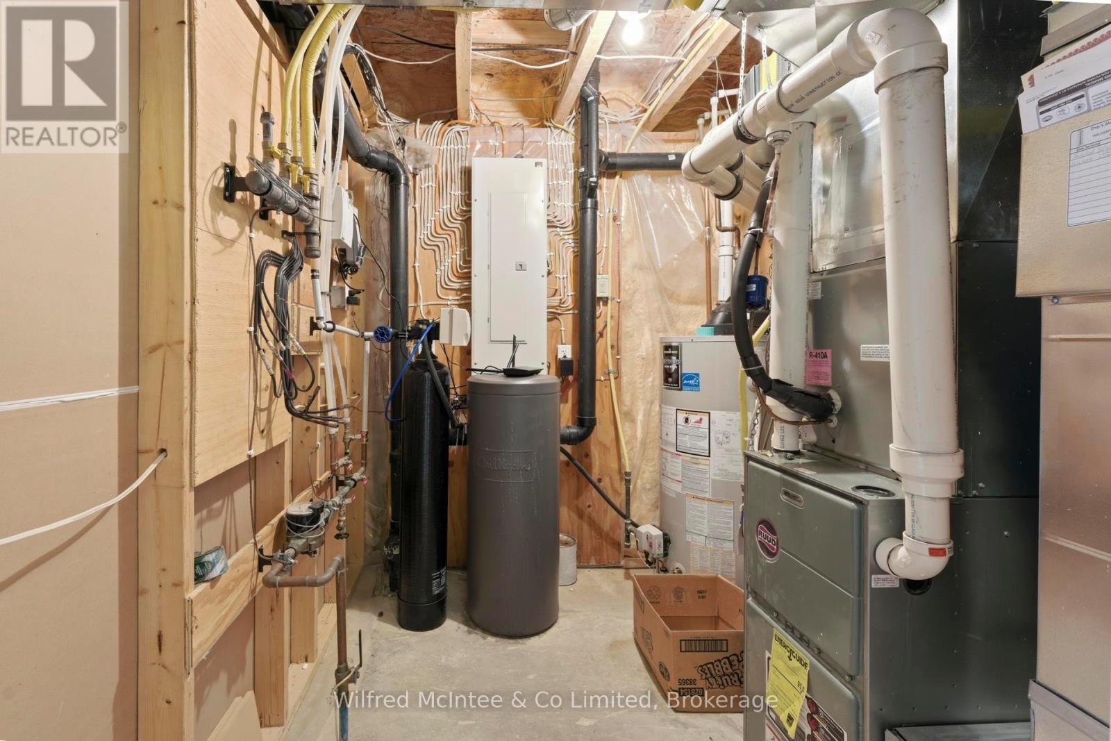 334 Westwood Drive, Brockton, Ontario  N0G 2V0 - Photo 46 - X12887506