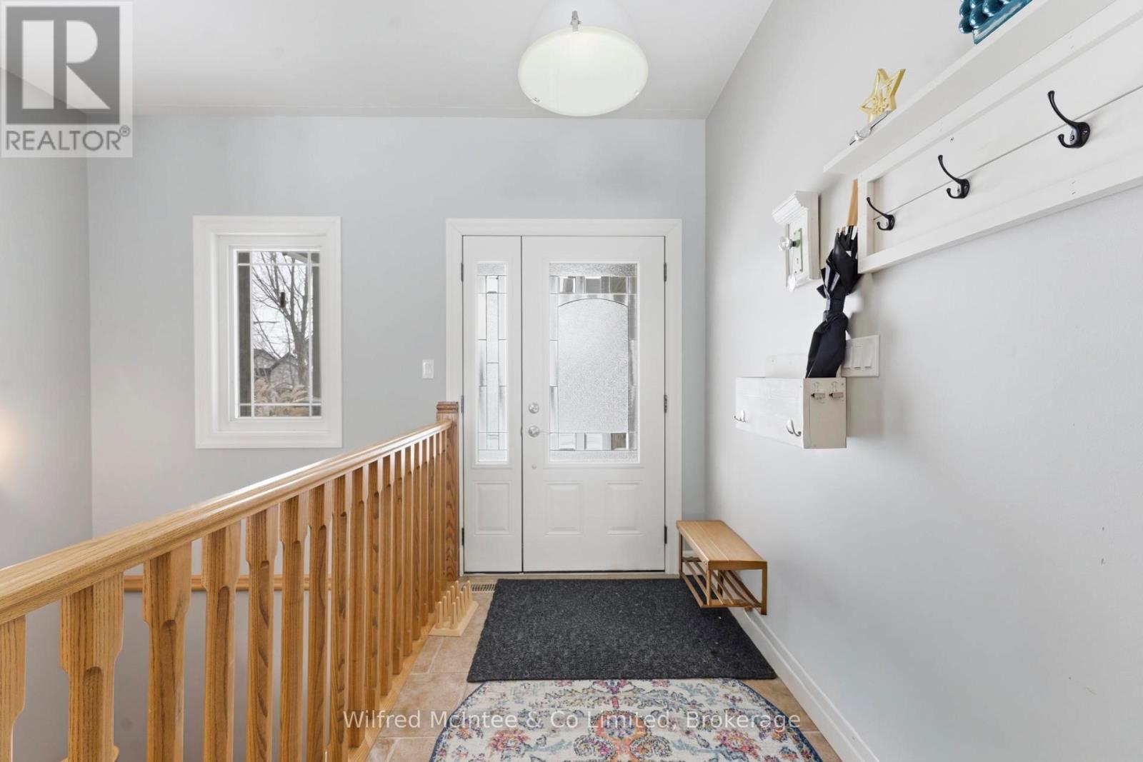 334 Westwood Drive, Brockton, Ontario  N0G 2V0 - Photo 5 - X12887506