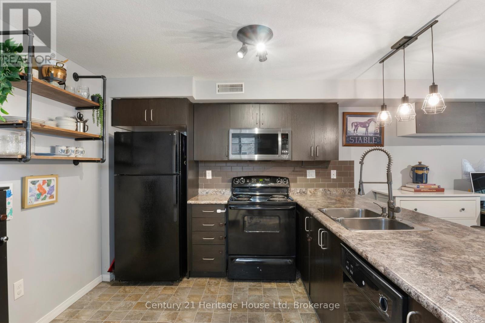 56 - 35 Mountford Drive, Guelph, Ontario  N1E 0G6 - Photo 6 - X12887656