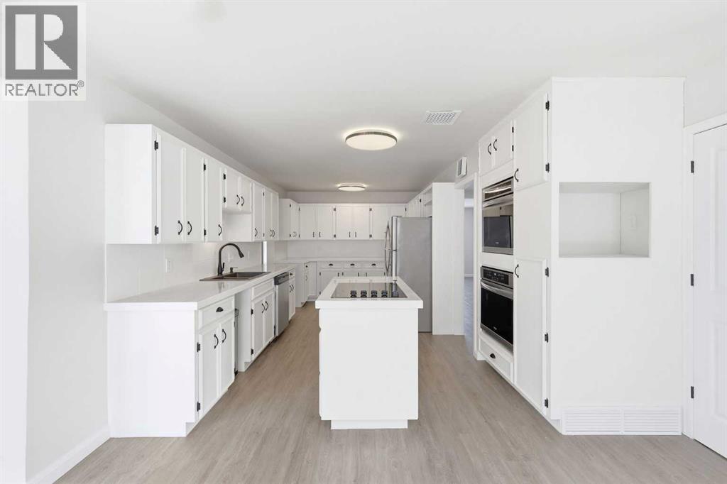 5031 Vienna Drive Nw, Calgary, Alberta  T3A 0W8 - Photo 9 - A2288045