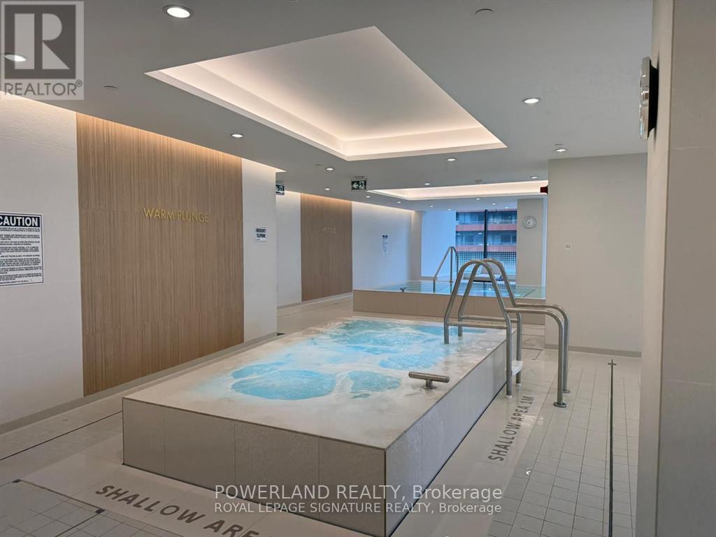 3209 - 3 Concord Cityplace Way, Toronto, Ontario  M5V 0X4 - Photo 11 - C12887410