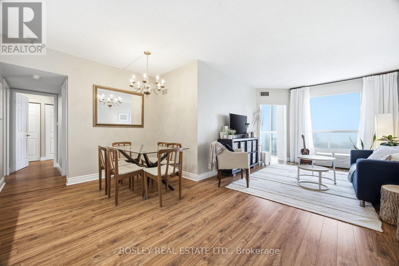 611 - 5 Concorde Place, Toronto, Ontario  M3C 3M8 - Photo 2 - C12887436