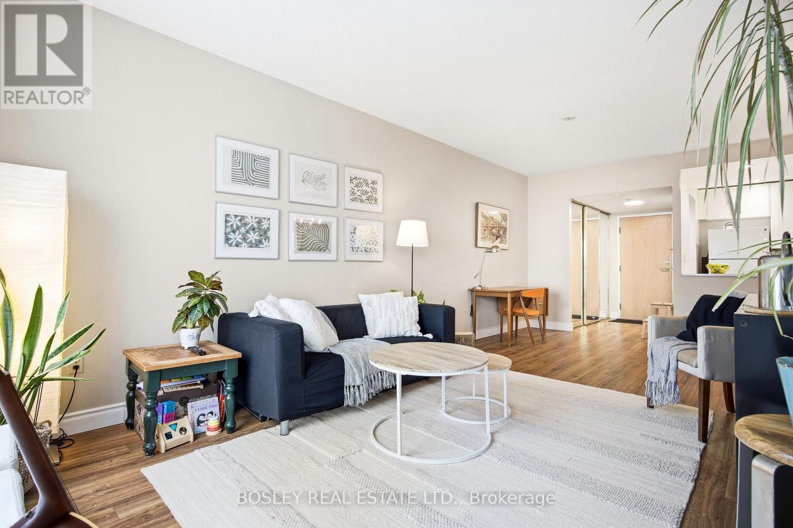 611 - 5 Concorde Place, Toronto, Ontario  M3C 3M8 - Photo 5 - C12887436