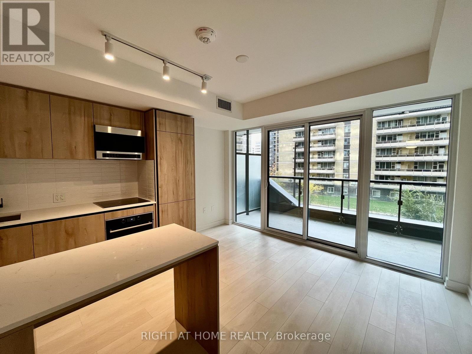 303 - 127 Broadway Avenue, Toronto, Ontario  M4P 1V4 - Photo 7 - C12887462