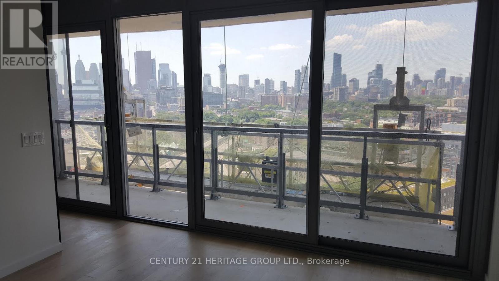 1802 - 170 Bayview Avenue, Toronto, Ontario  M5A 0M4 - Photo 4 - C12887468