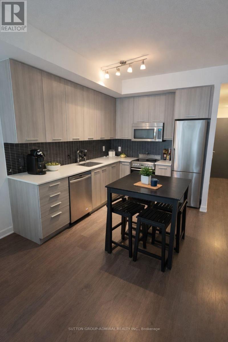 1612 - 105 George Street, Toronto, Ontario  M5A 0L4 - Photo 3 - C12887610