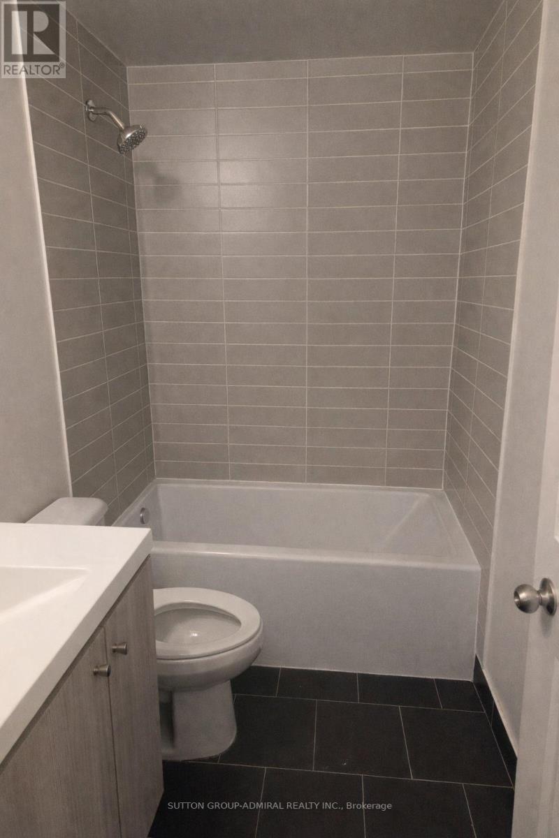 1612 - 105 George Street, Toronto, Ontario  M5A 0L4 - Photo 6 - C12887610